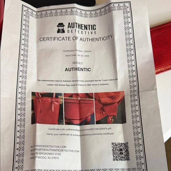 Louis Vuitton EPI Leather Petit Bucket PM Bag with Pouch - Picture 14 of 14